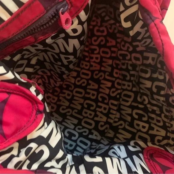 Marc by Marc Jacobs Tate Medium Heart-Print Nylon Tote - Picture 2 of 8